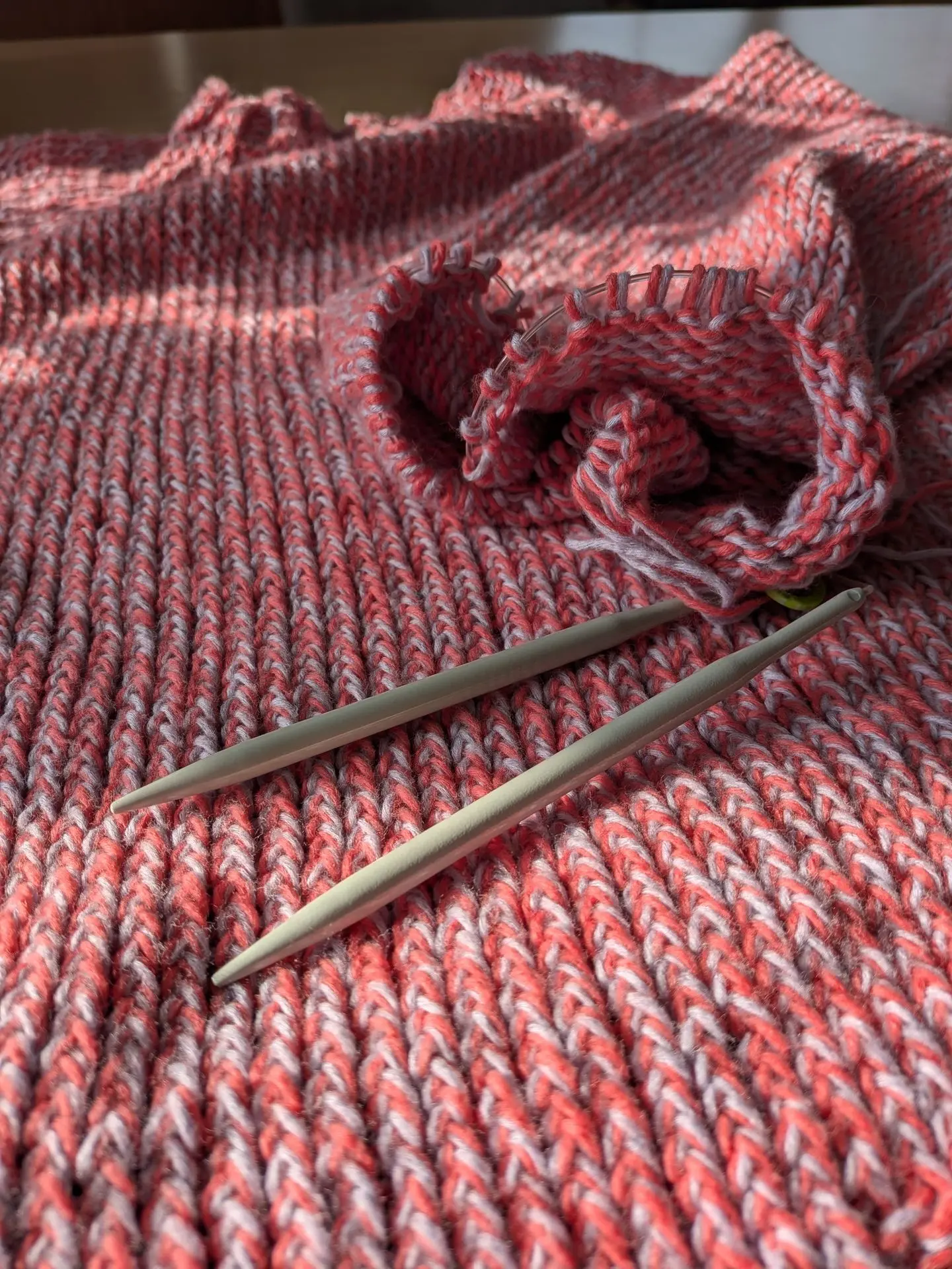 Réalisation pendant un atelier initiation tricot débutant chez Filkot à Namur